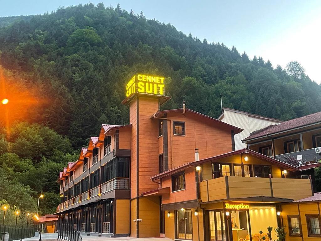 Cennet Suit Otel Uzungöl Exterior foto