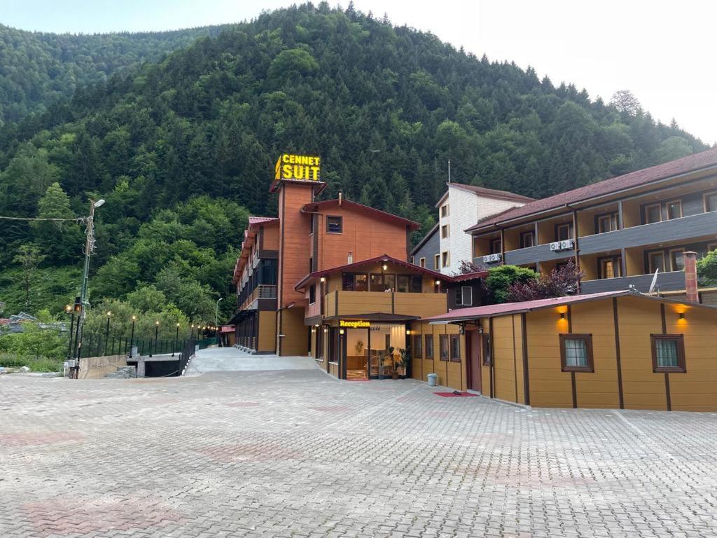 Cennet Suit Otel Uzungöl Exterior foto